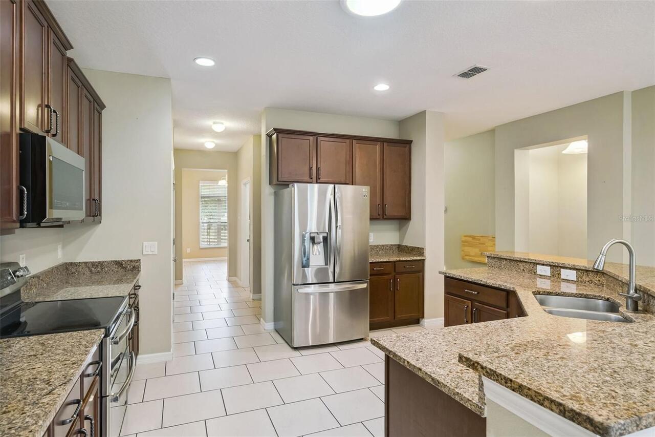 Listing Photo 11