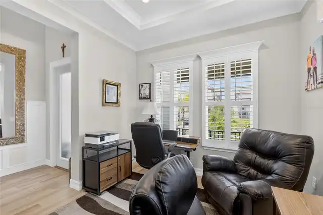 Listing Photo 12
