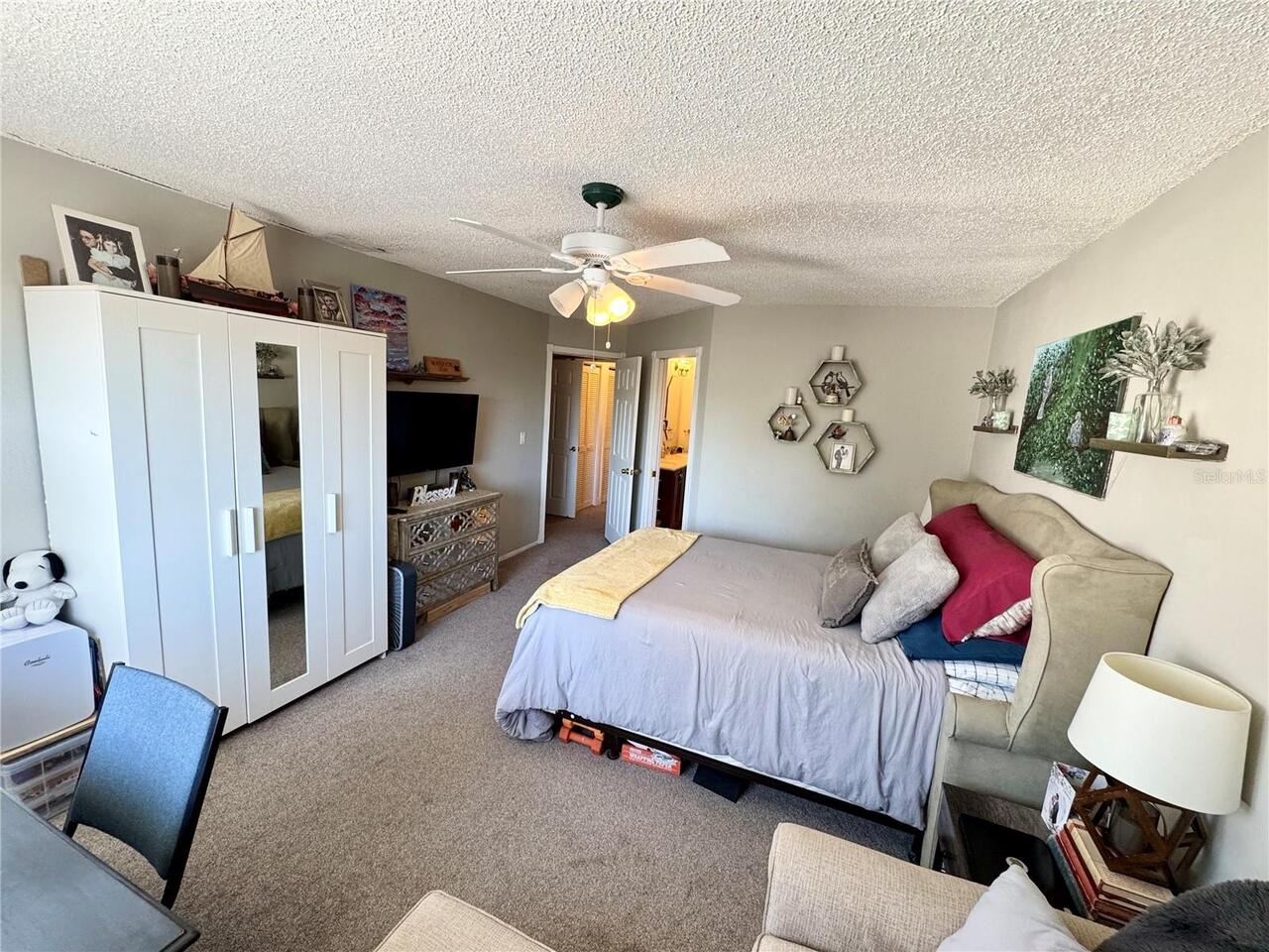 Listing Photo 14