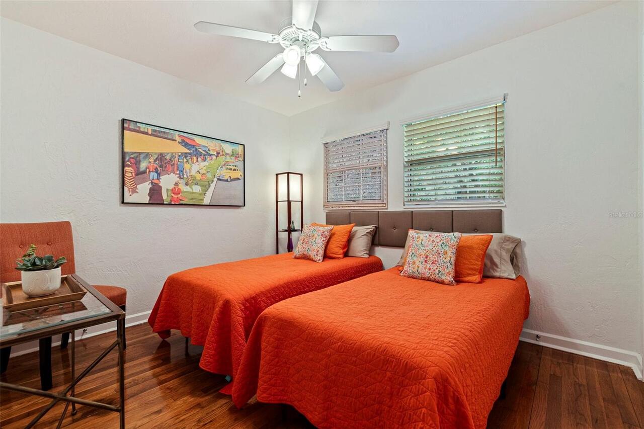 Listing Photo 12
