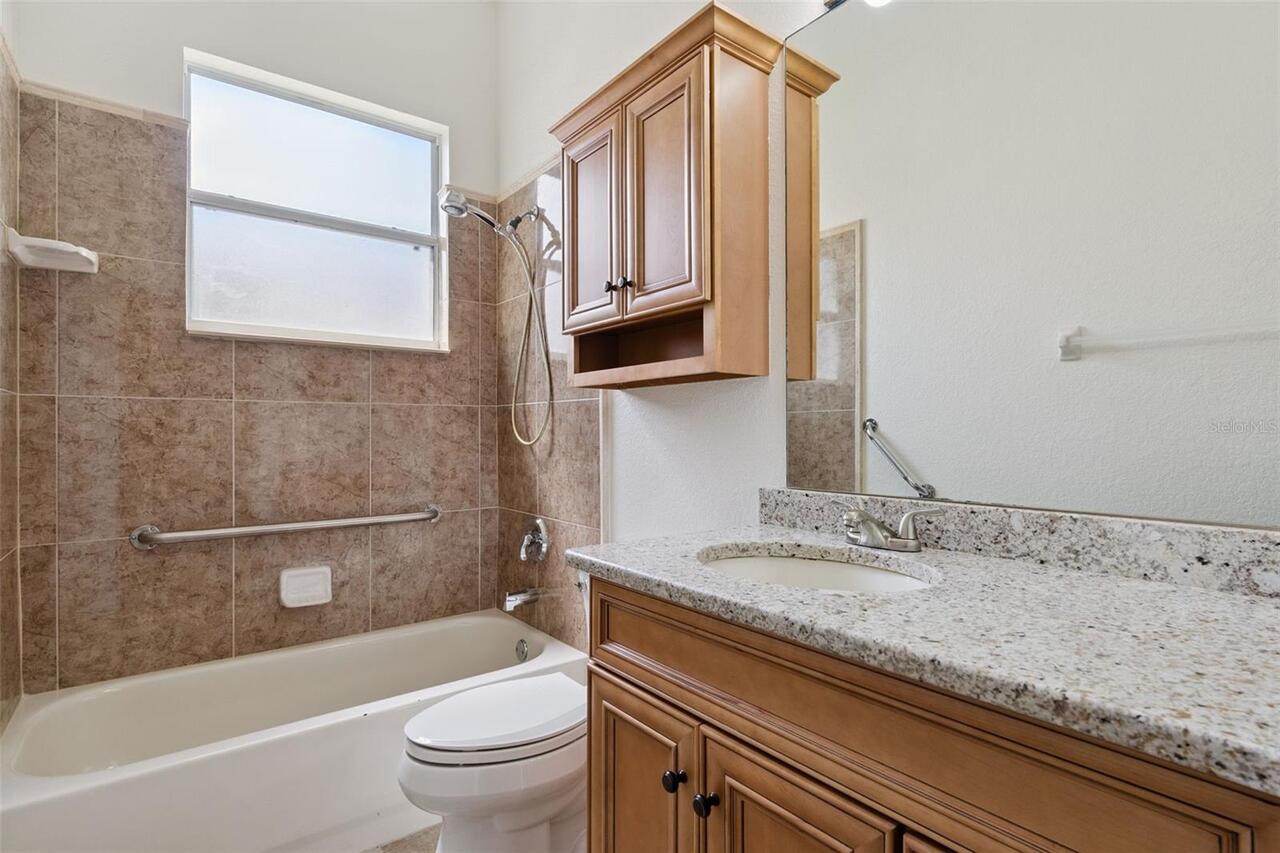 Listing Photo 16