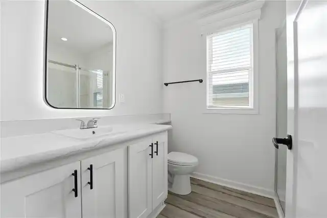 Listing Photo 11