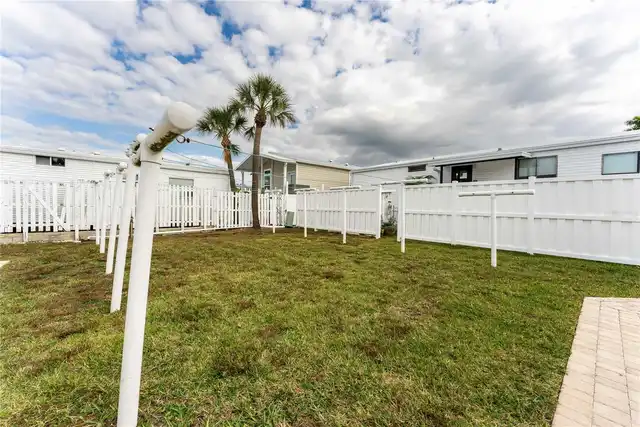 Listing Photo 33