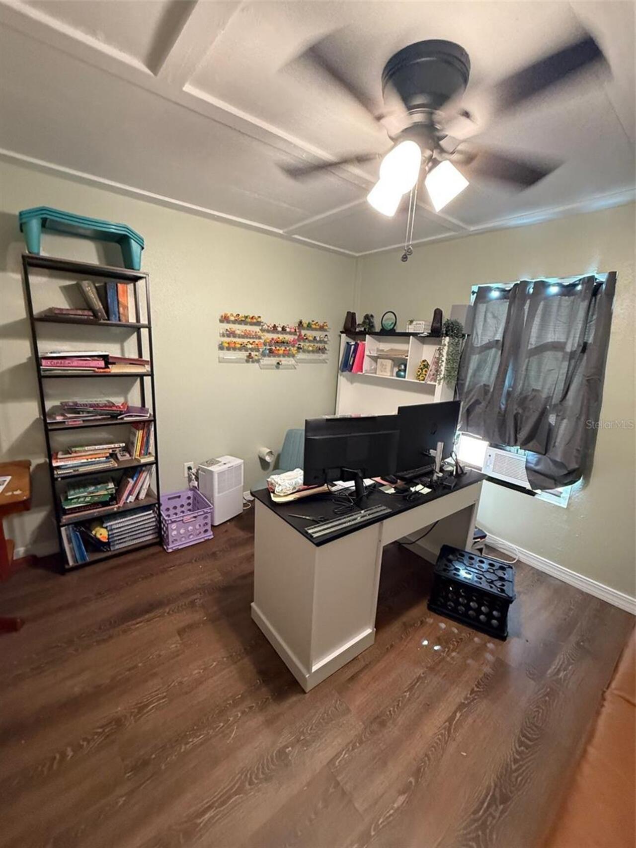 Listing Photo 11