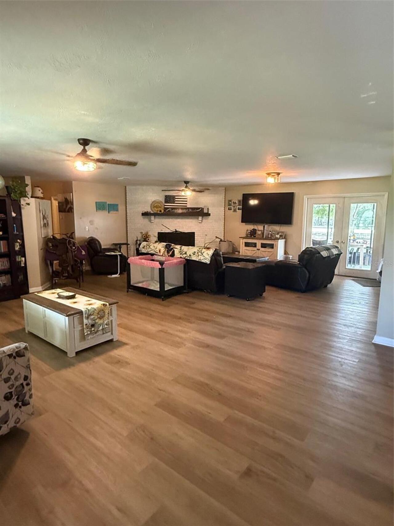Listing Photo 22