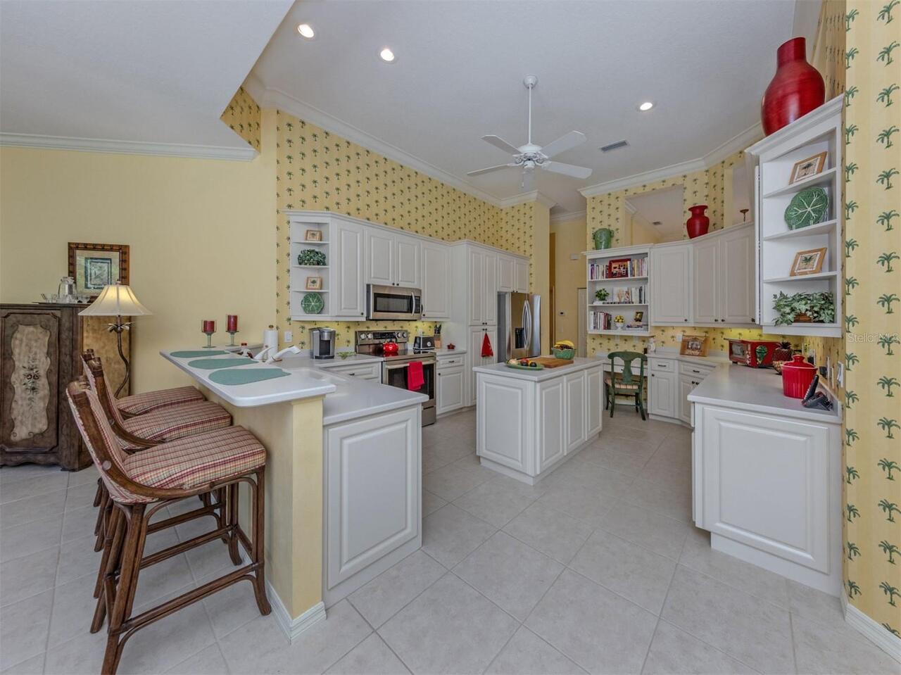 Listing Photo 8