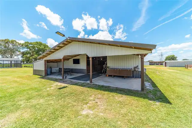 Listing Photo 33