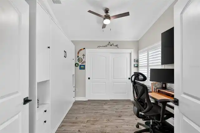 Listing Photo 11