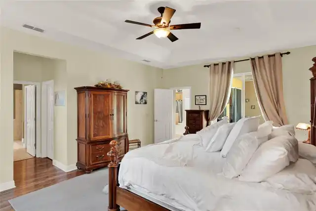 Listing Photo 17