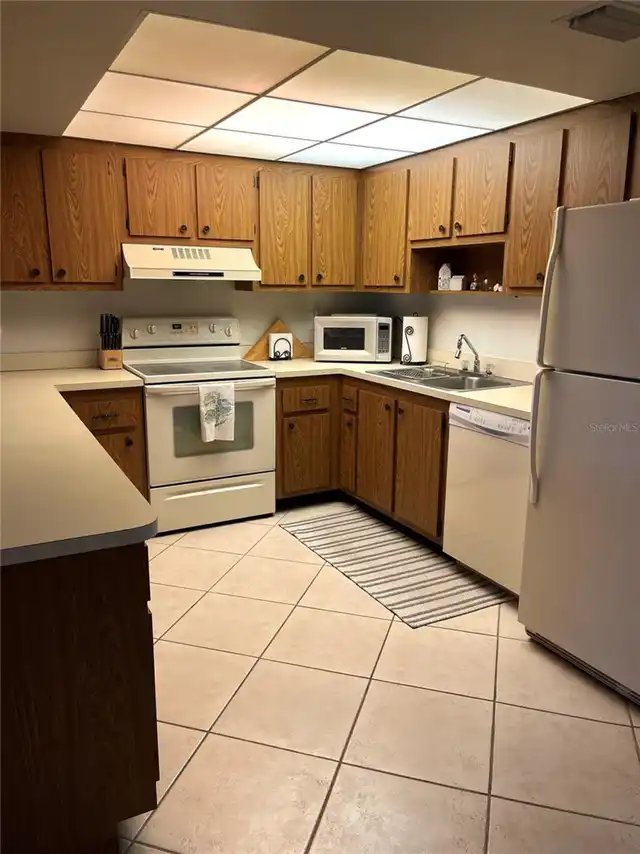 Listing Photo 11