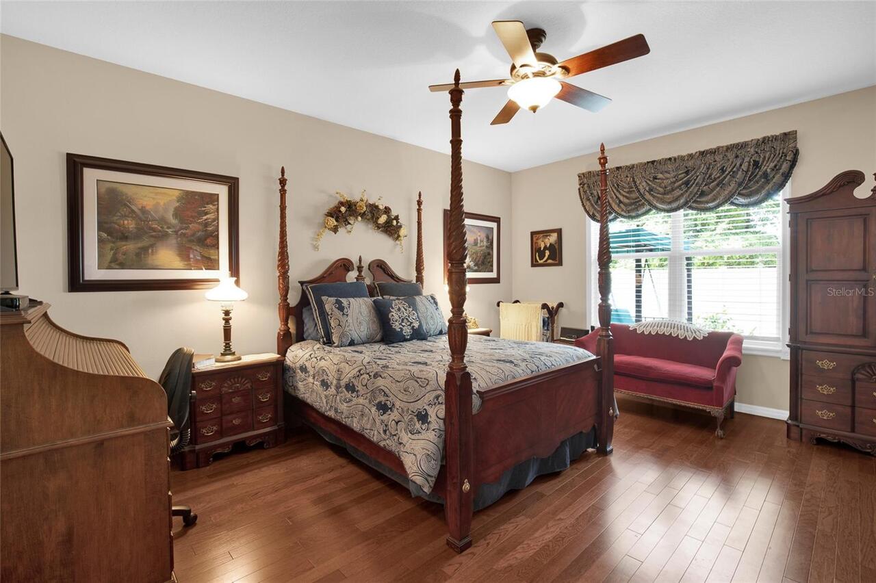 Listing Photo 11