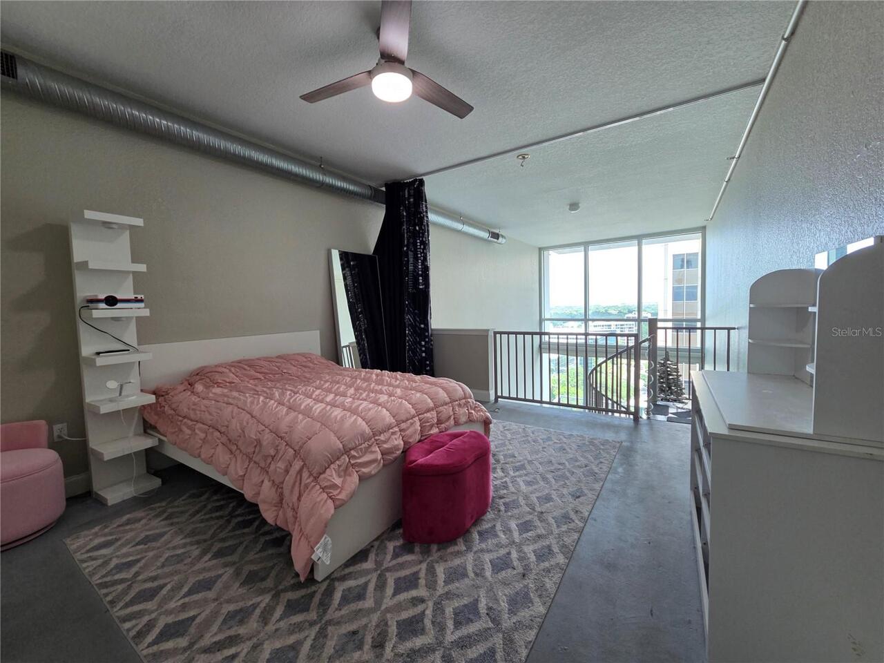 Listing Photo 11