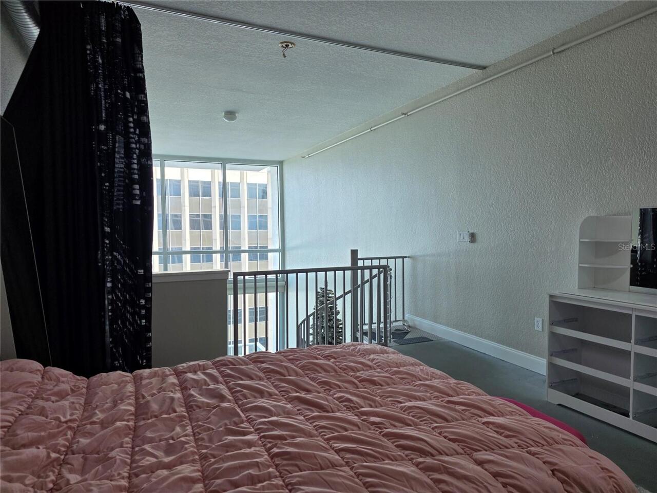 Listing Photo 12