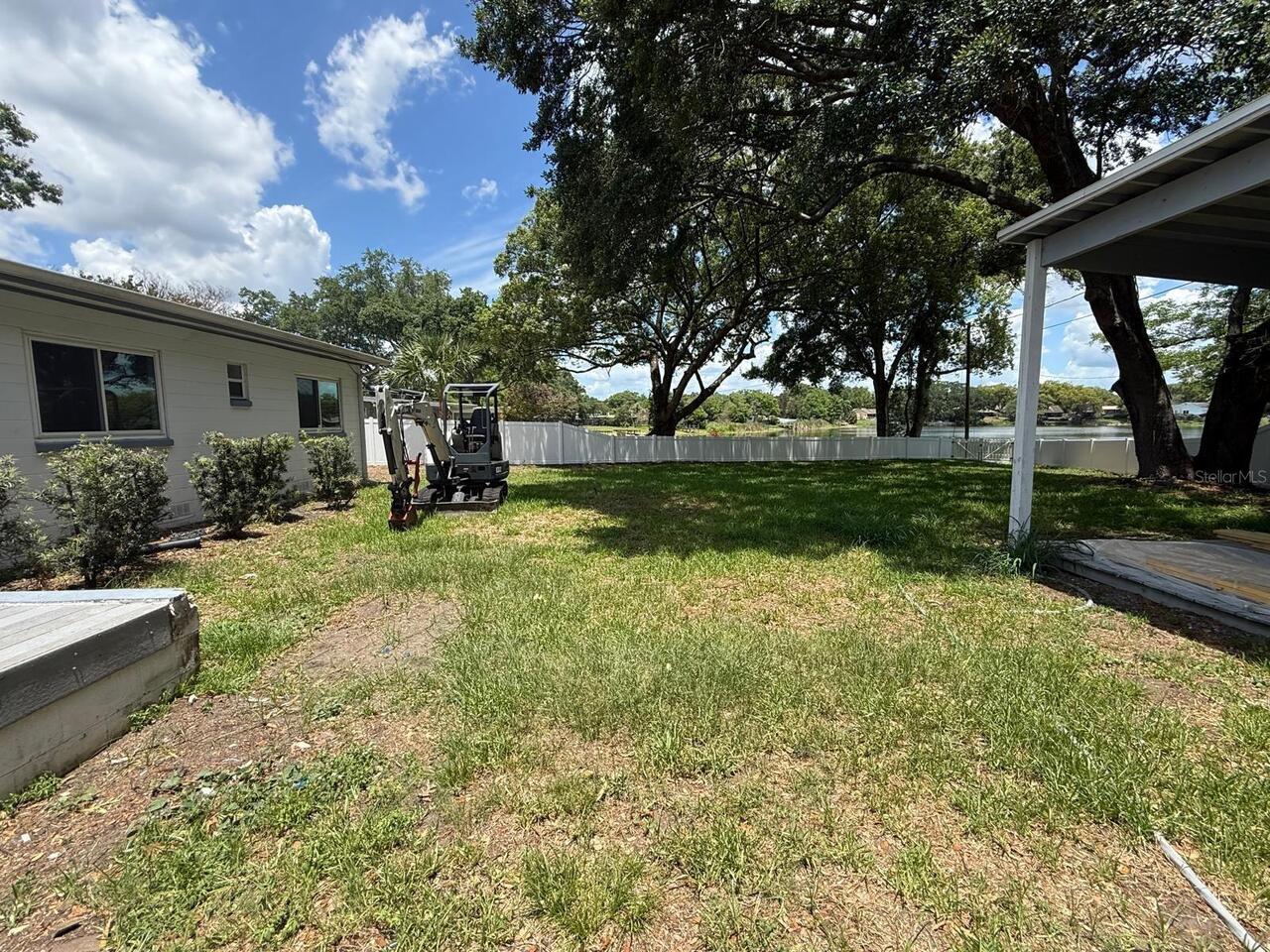 Listing Photo 8