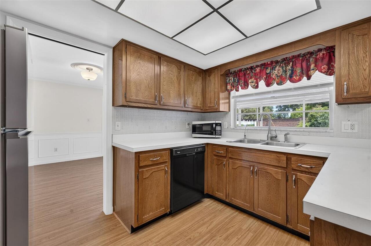 Listing Photo 16