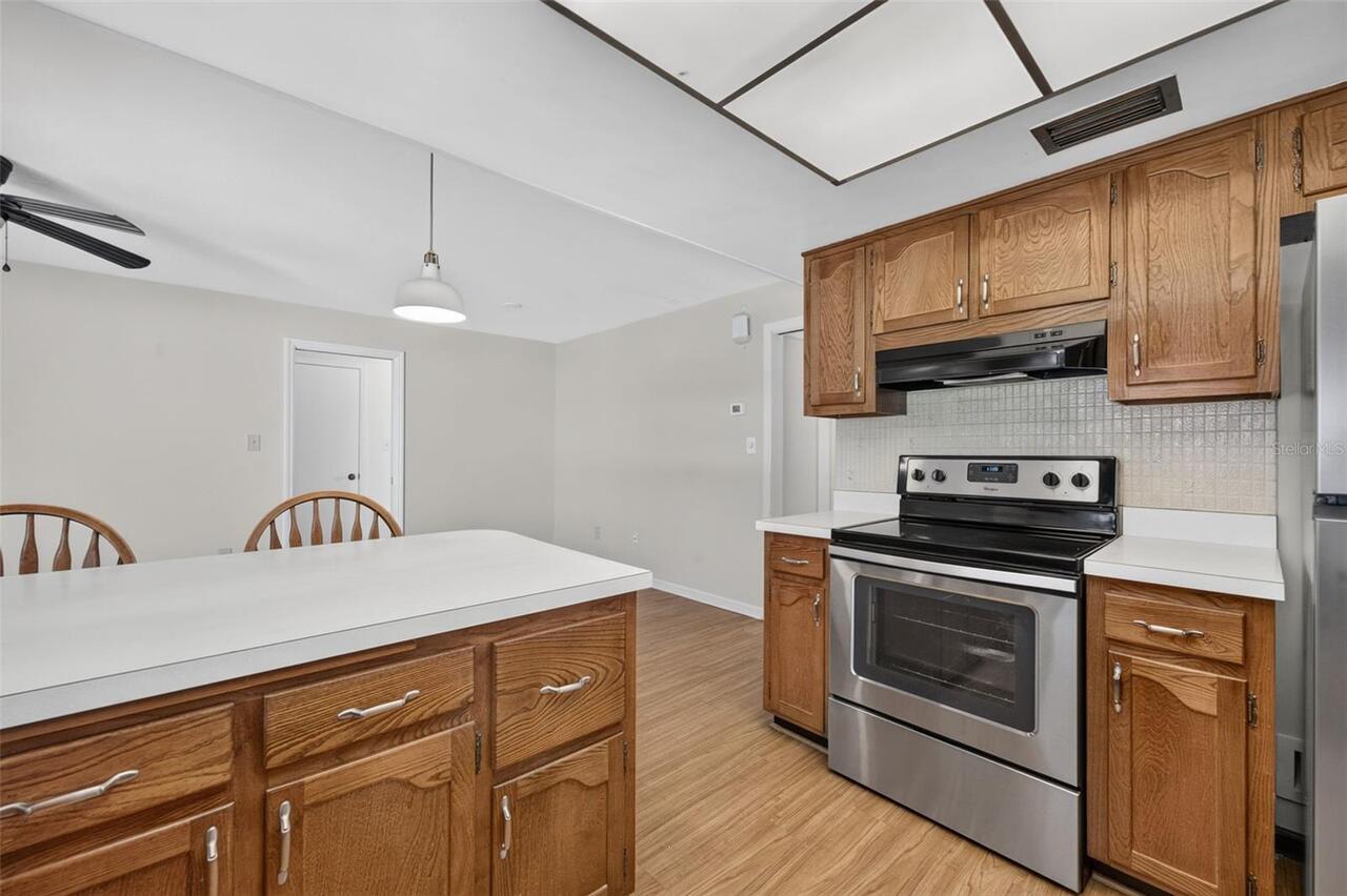 Listing Photo 17