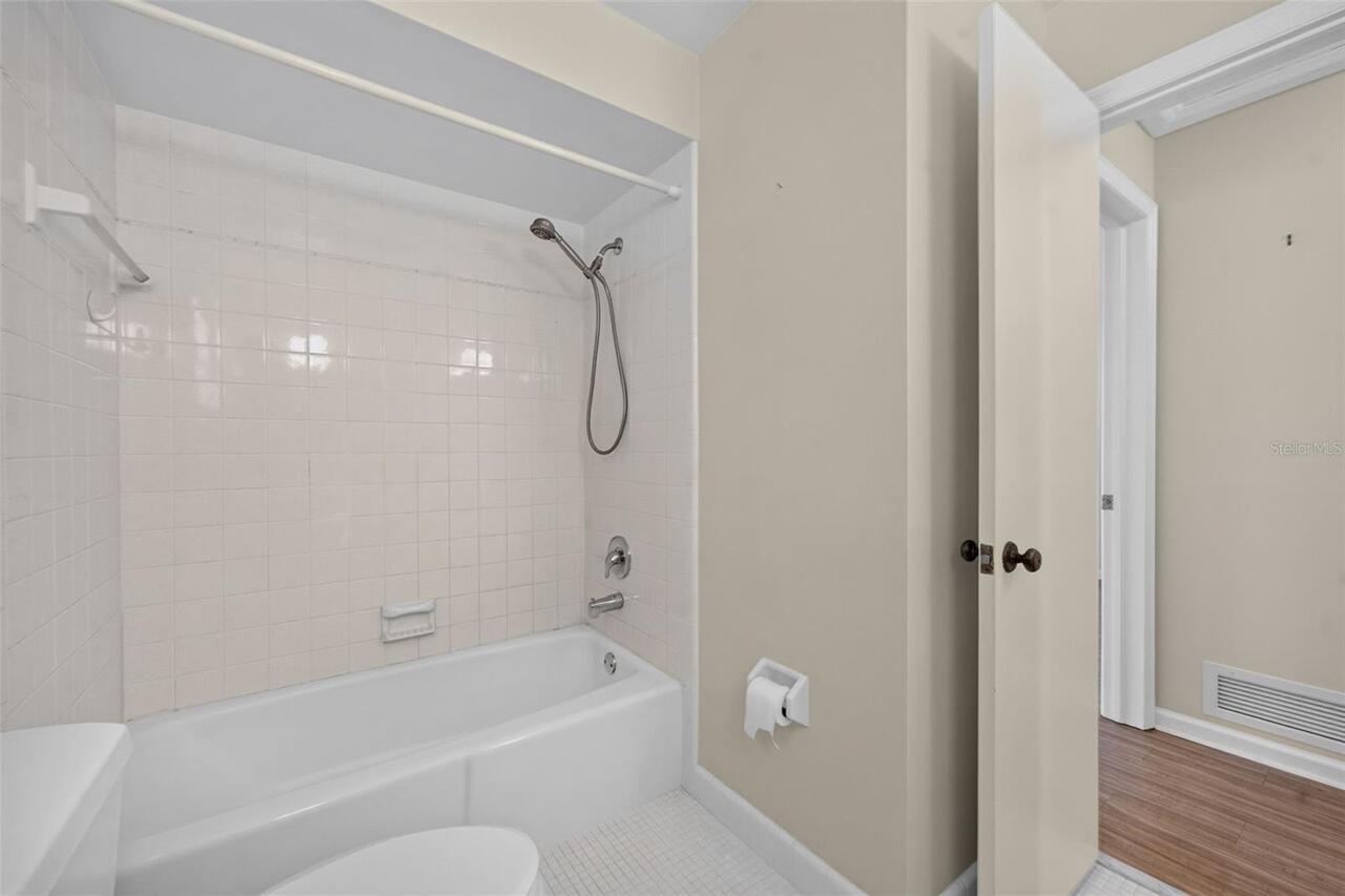 Listing Photo 24