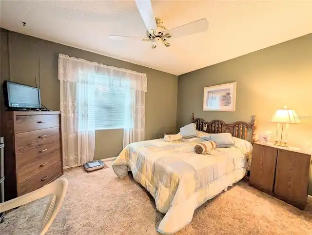 Listing Photo 7