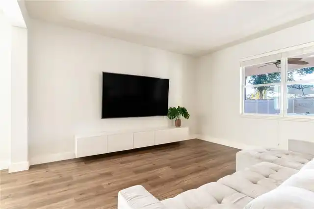 Listing Photo 28