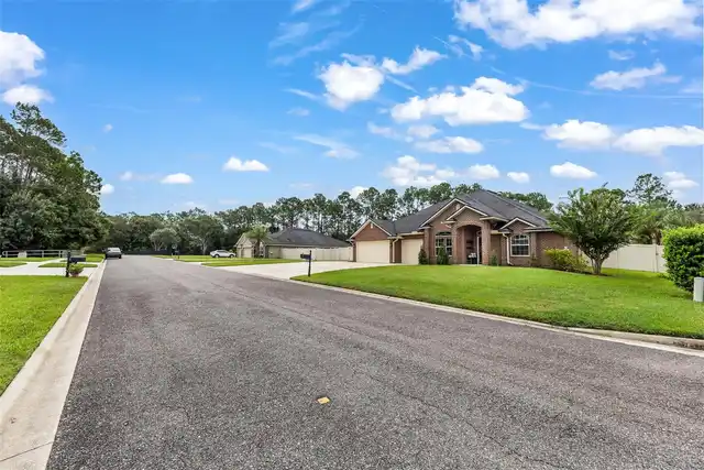 Listing Photo 18