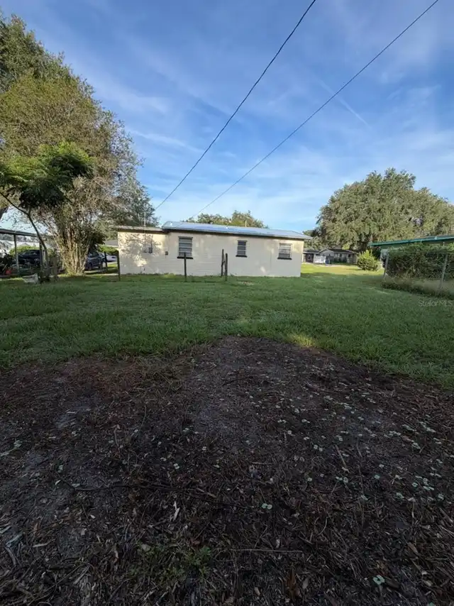 Listing Photo 11