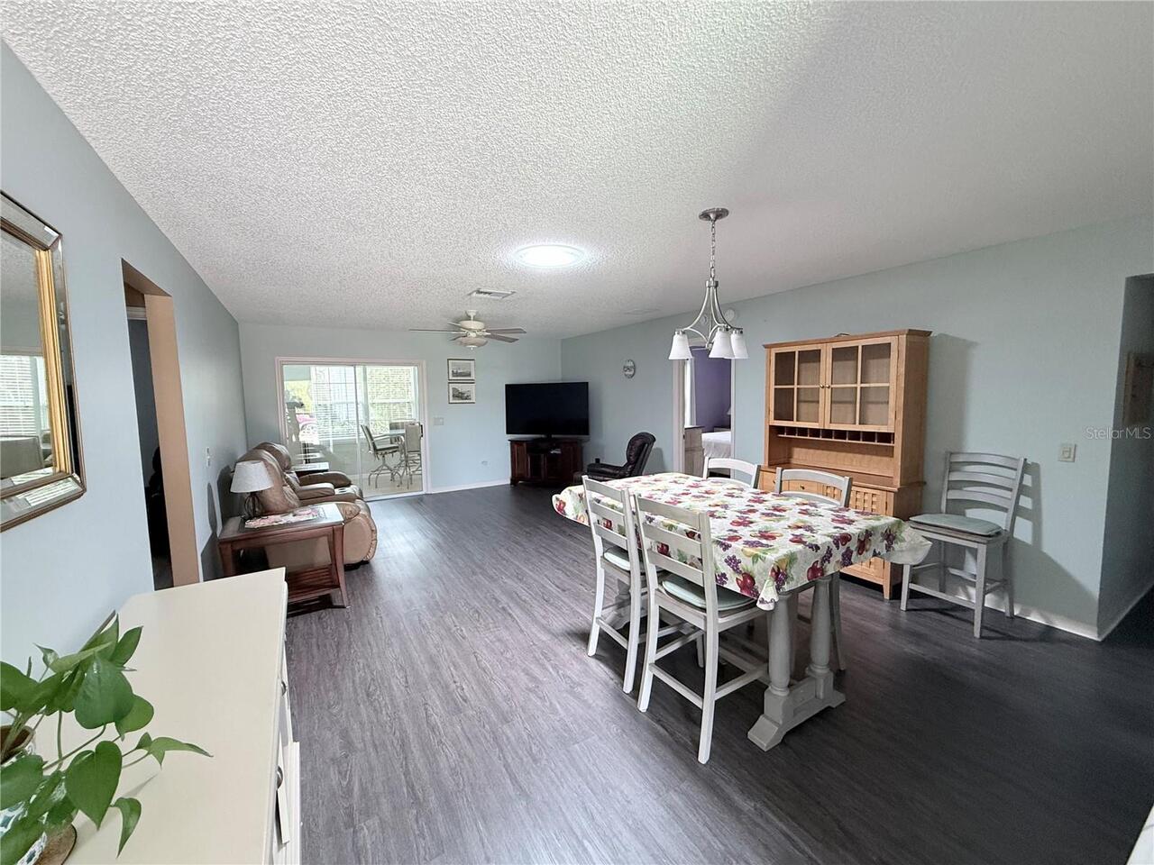 Listing Photo 11