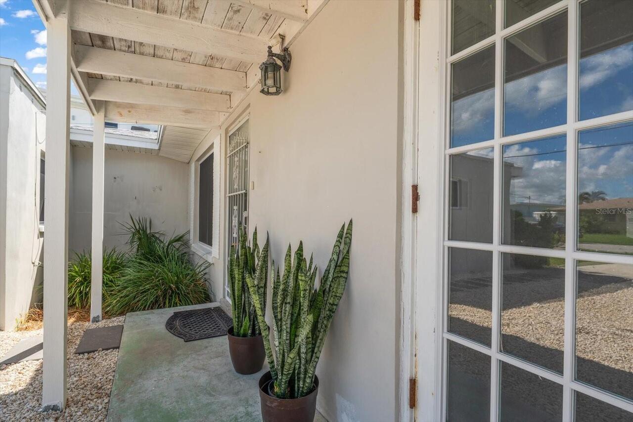 Listing Photo 11