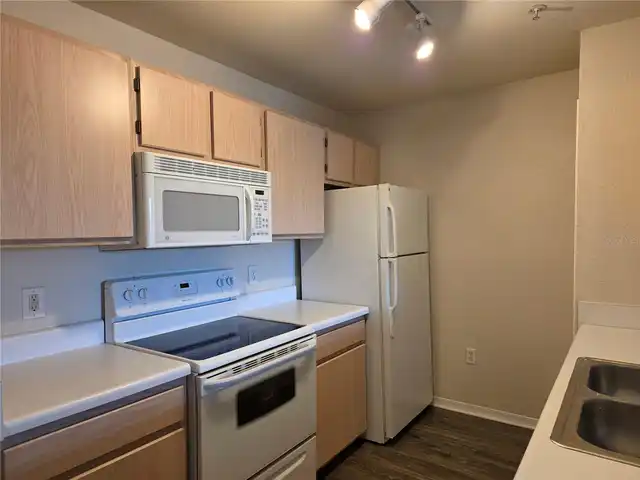 Listing Photo 15