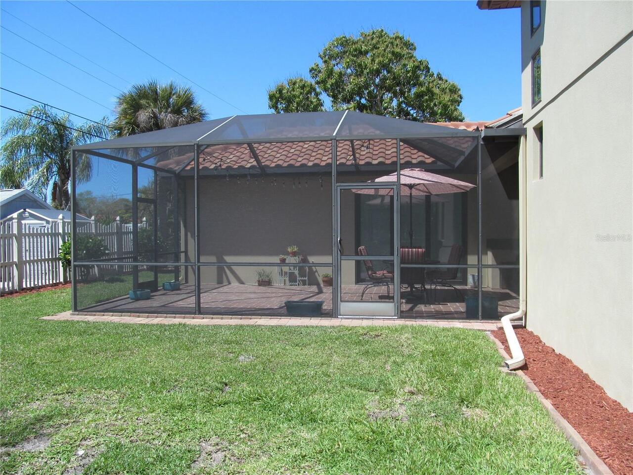 Listing Photo 8