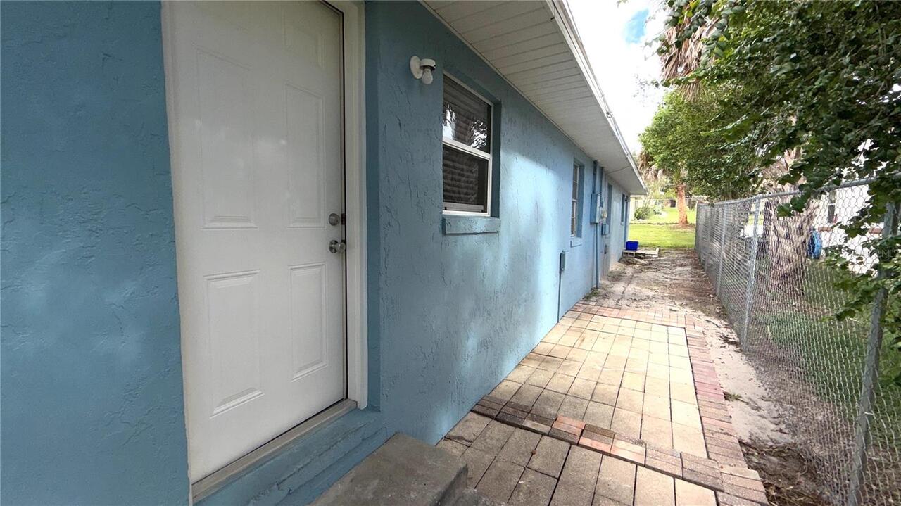Listing Photo 12