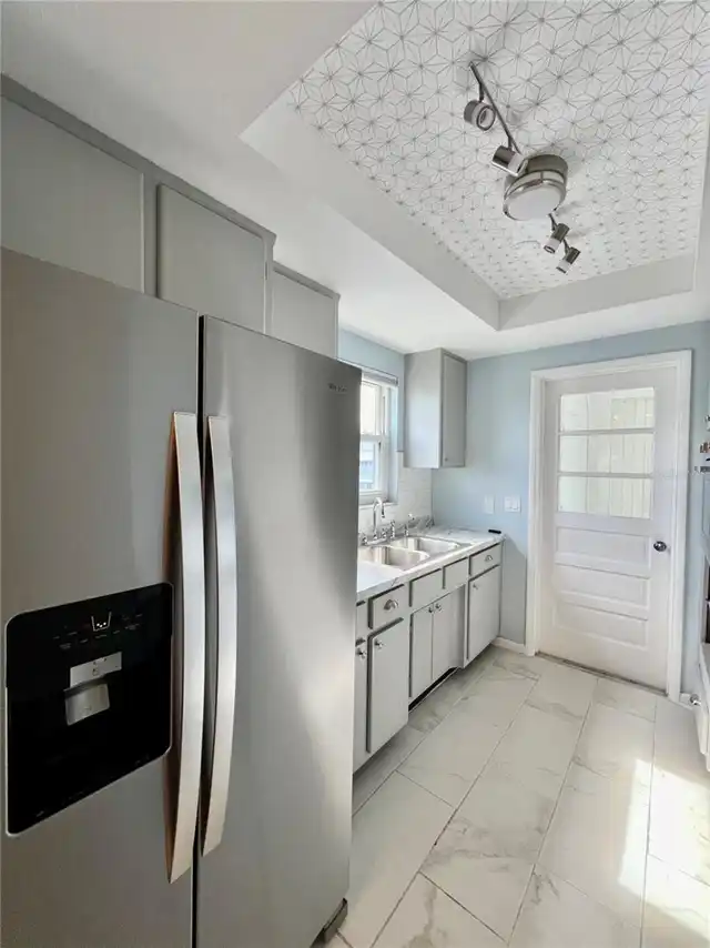 Listing Photo 10