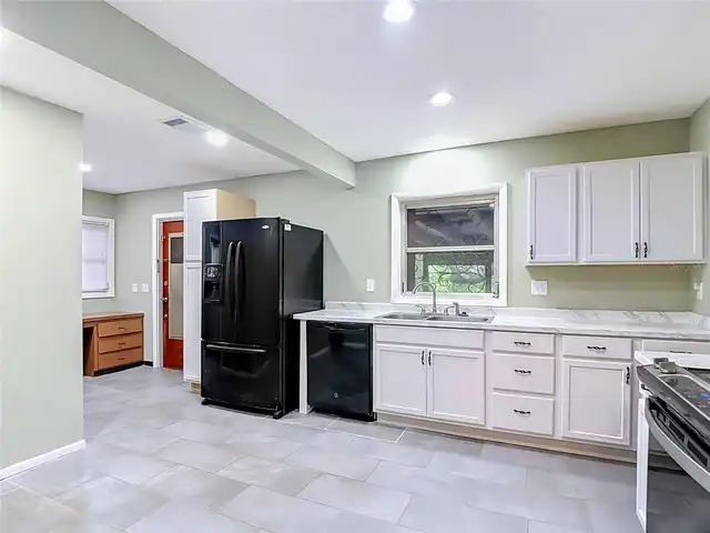 Listing Photo 22