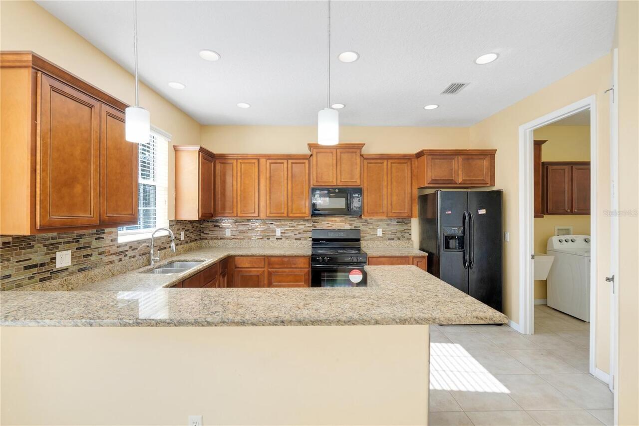Listing Photo 16