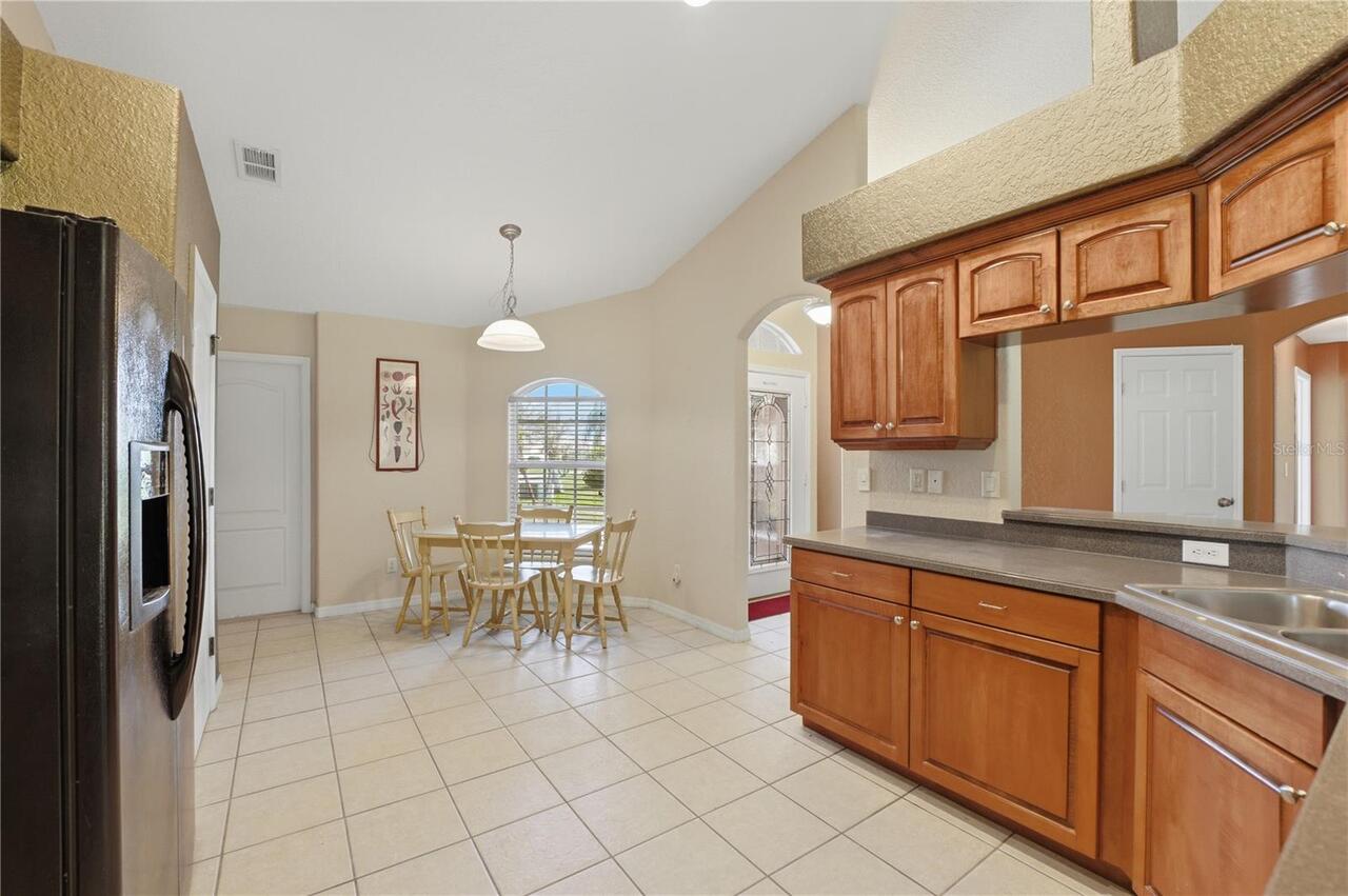 Listing Photo 8