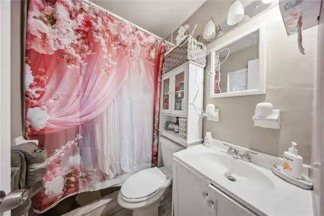 Listing Photo 8