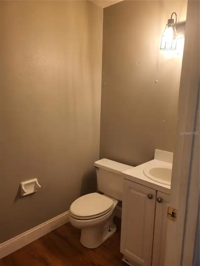 Listing Photo 9