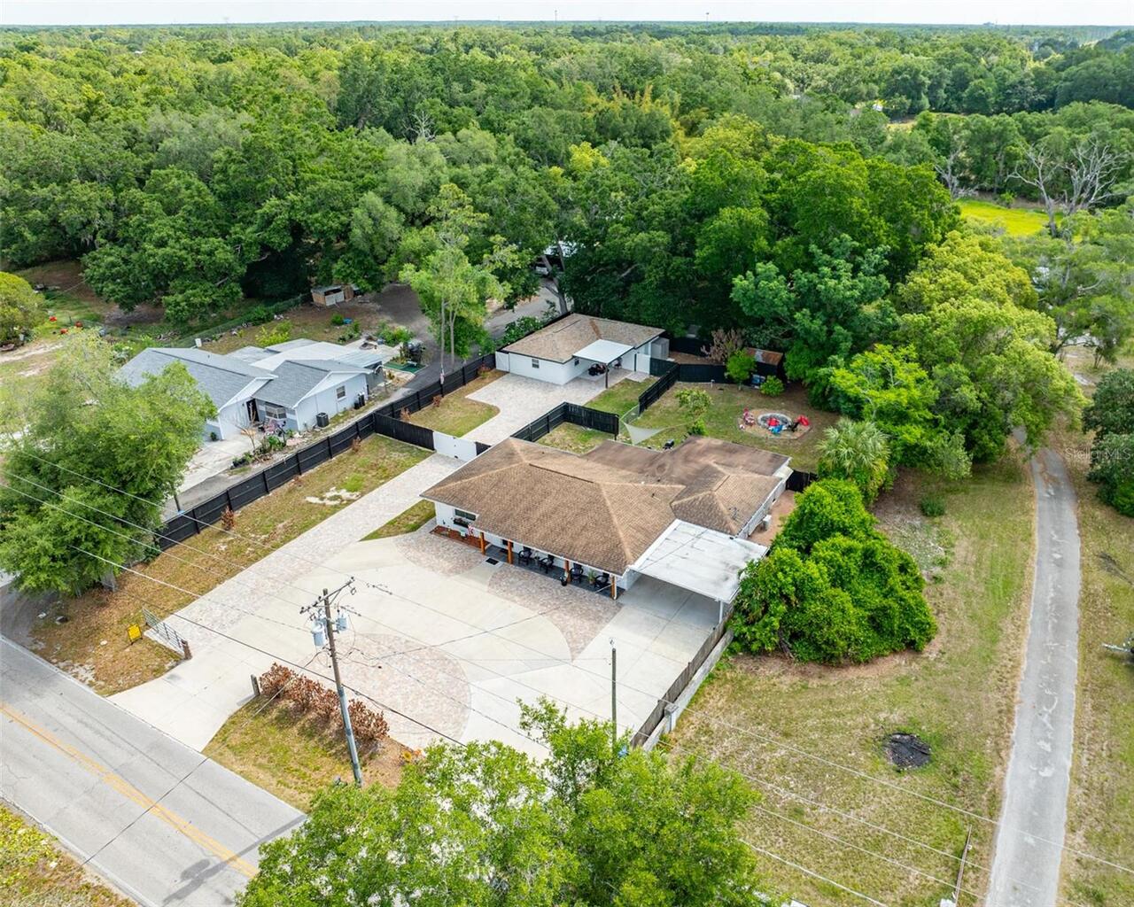 Listing Photo 10