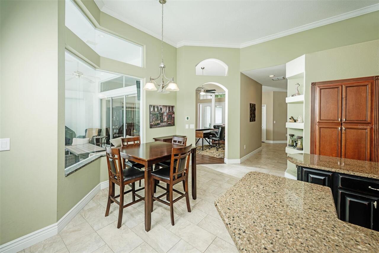 Listing Photo 10