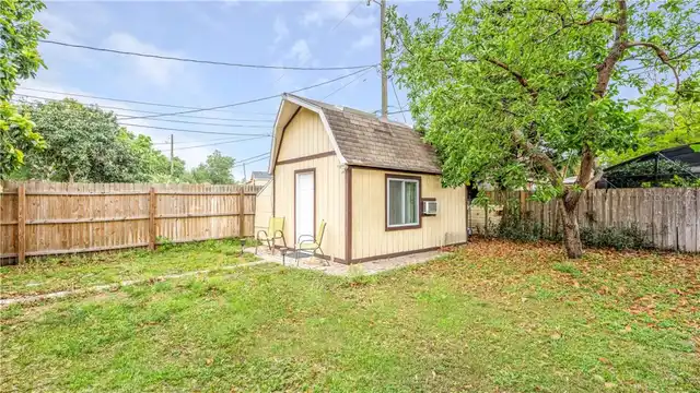 Listing Photo 17