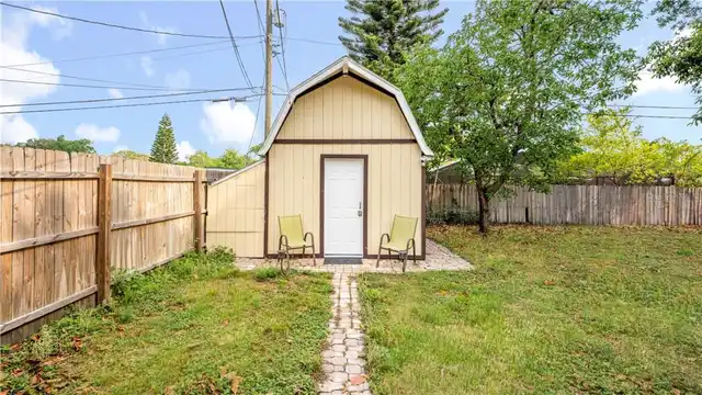 Listing Photo 18