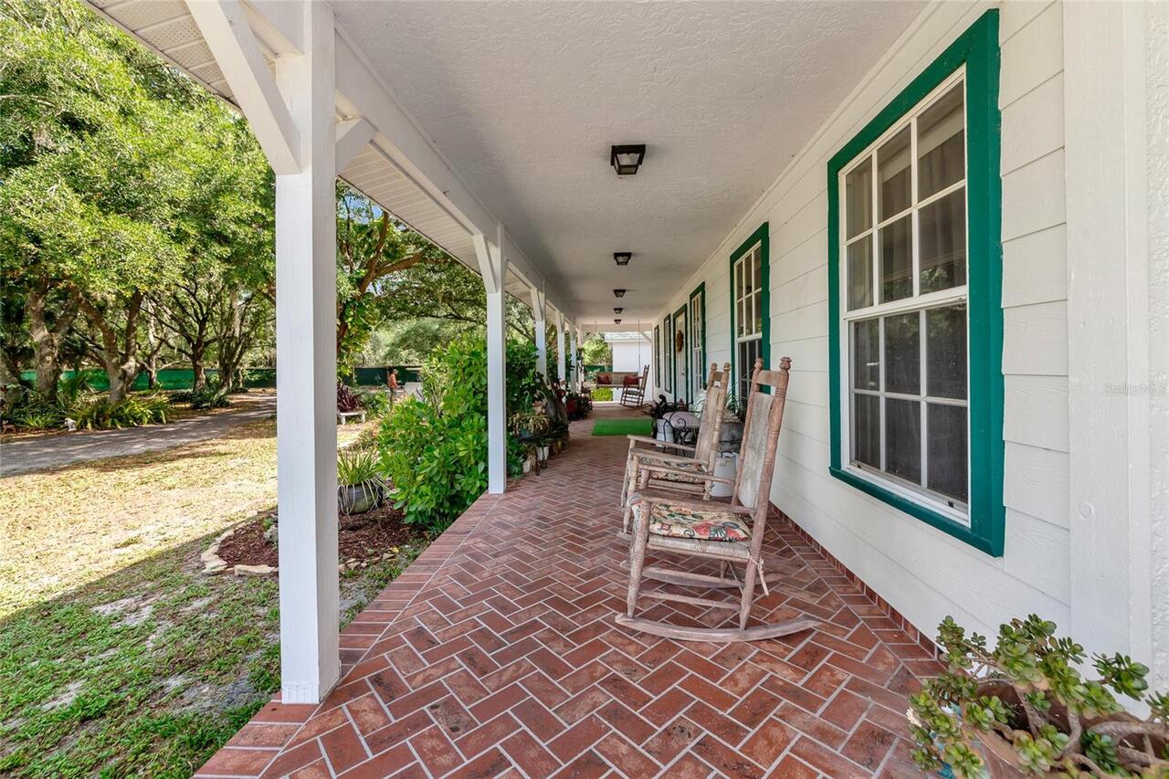 Listing Photo 11