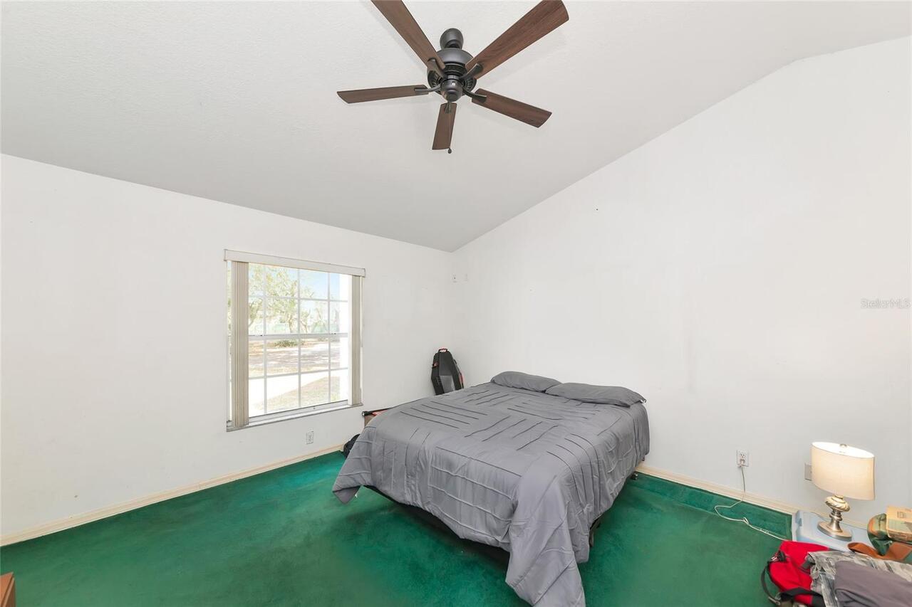 Listing Photo 14