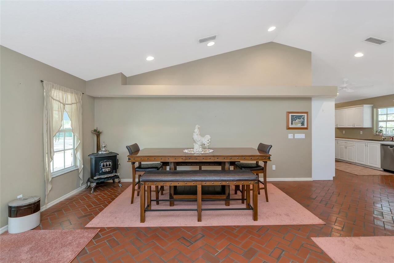Listing Photo 42