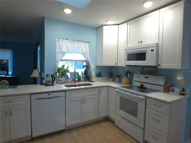 Listing Photo 7