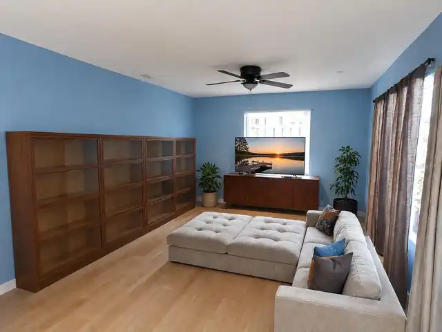 Listing Photo 5