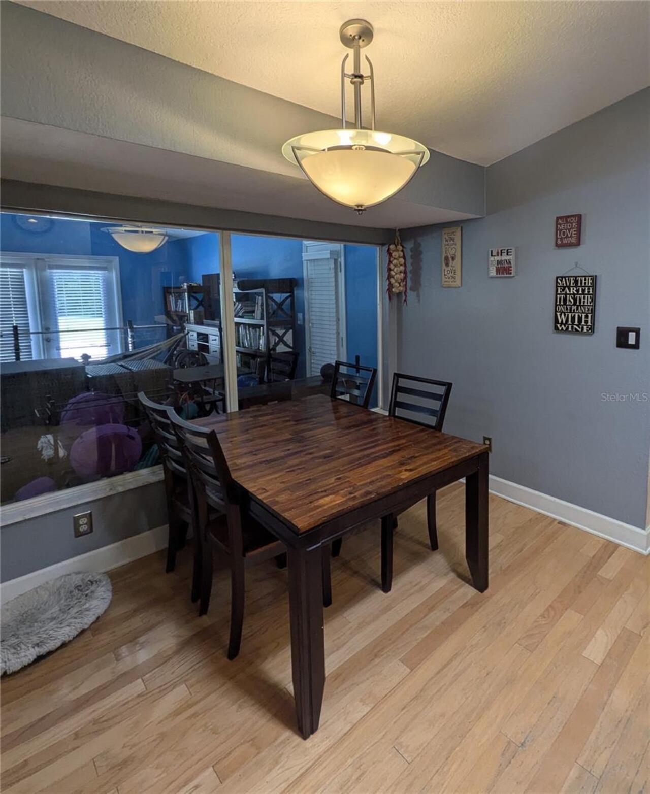 Listing Photo 10