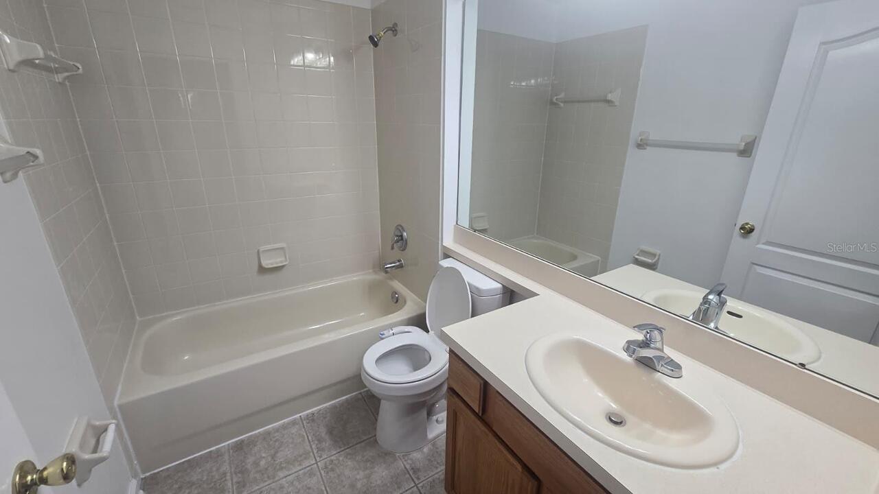 Listing Photo 10