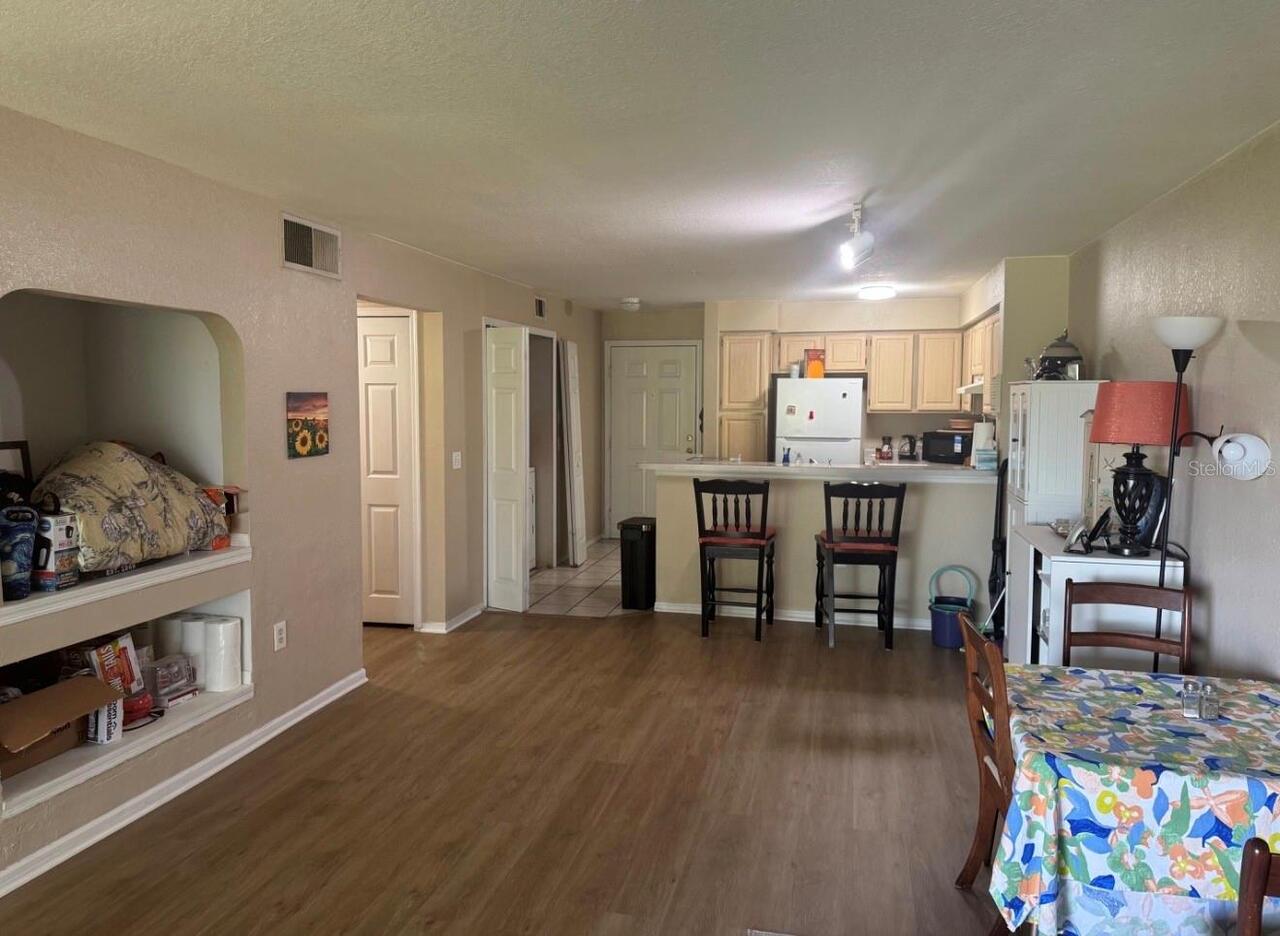 Listing Photo 9