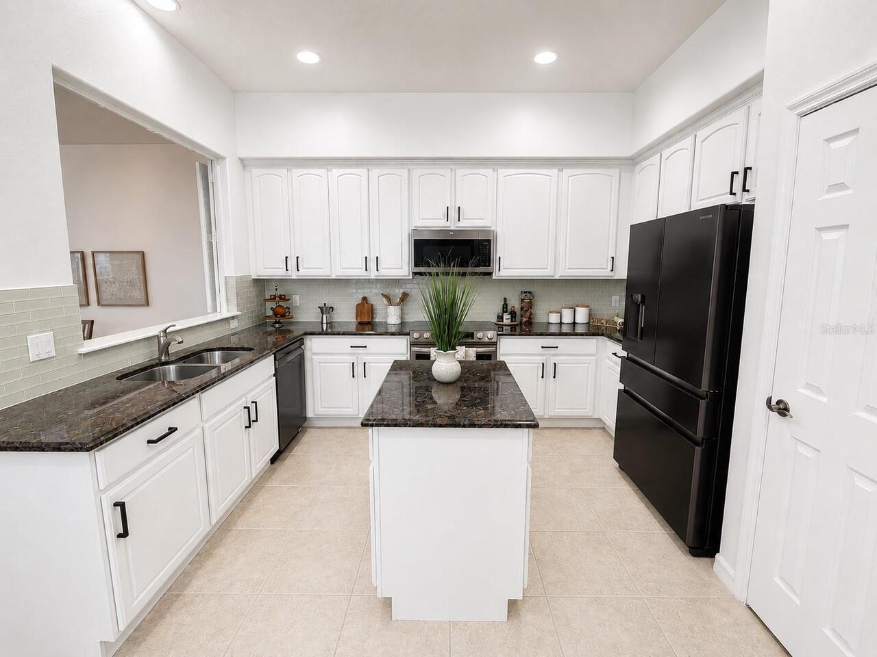 Listing Photo 7