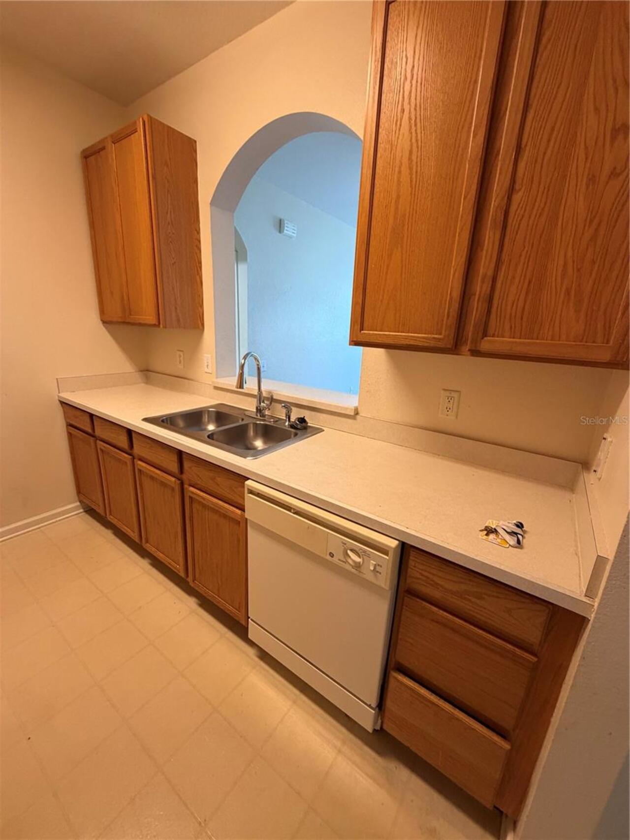 Listing Photo 8